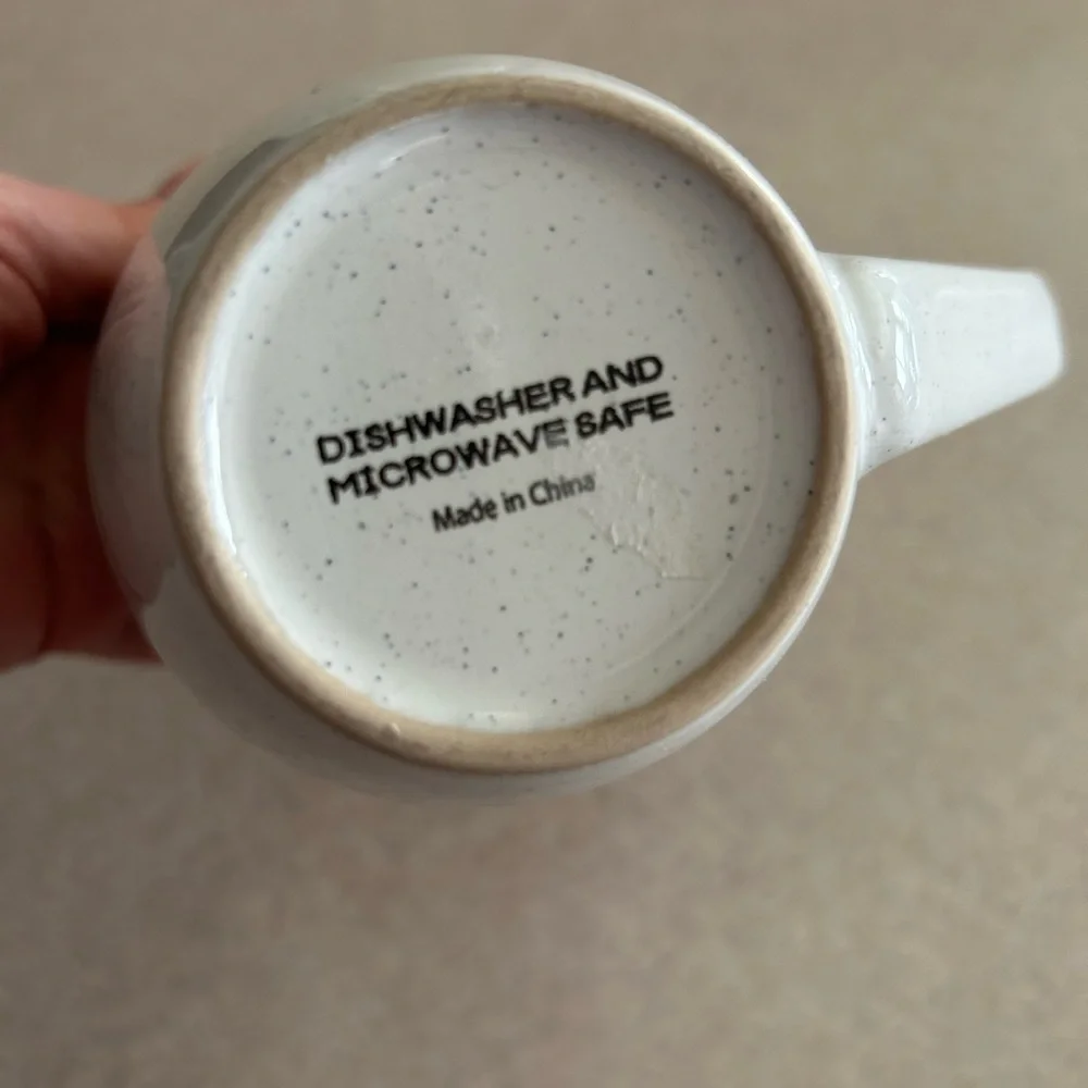 M initial mug, dishwasher and microwave safe - Picture 3 of 4